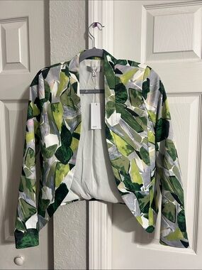 Ovi Green and White Abstract Leaf Print Cropped Jacket